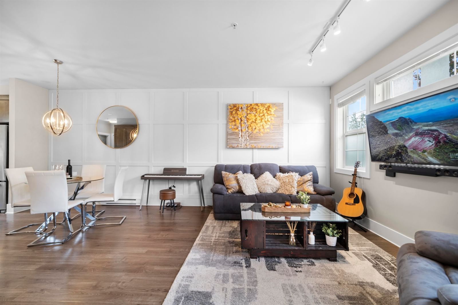 Listing Image 16