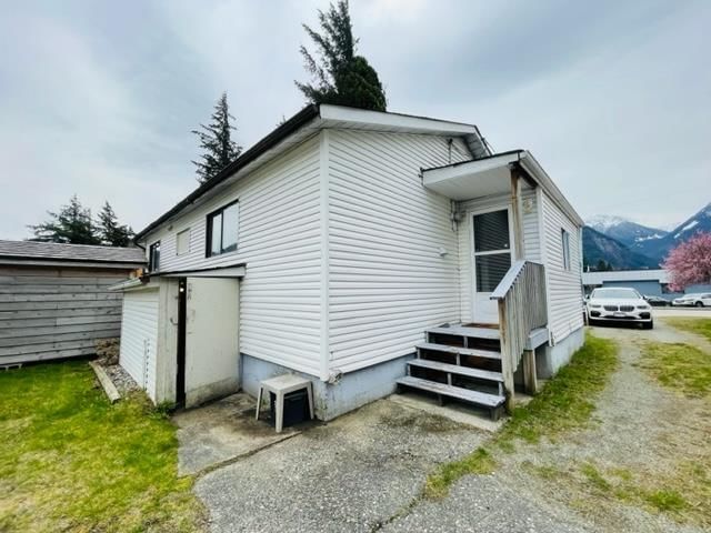 Listing Image 14