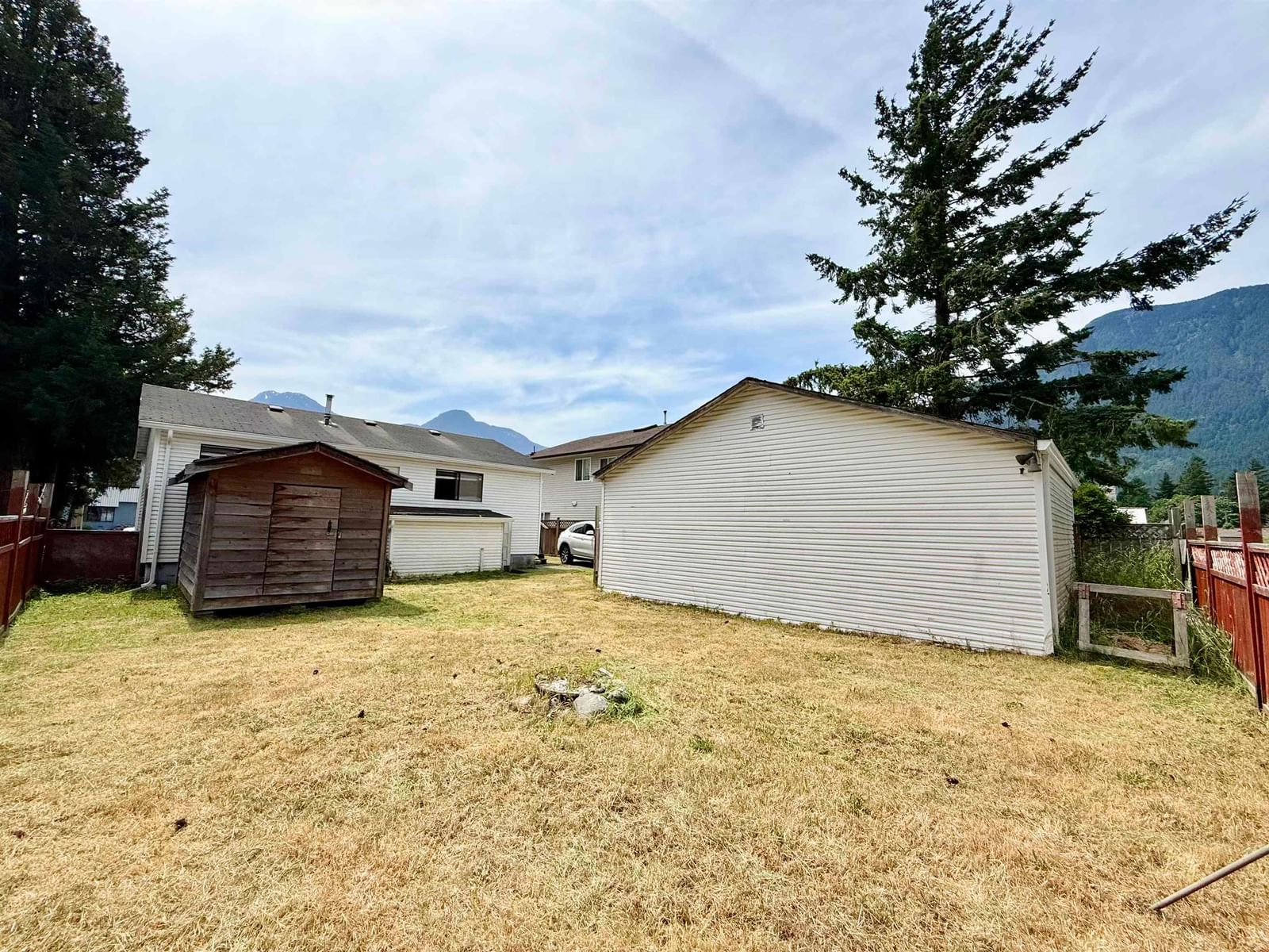 Listing Image 17
