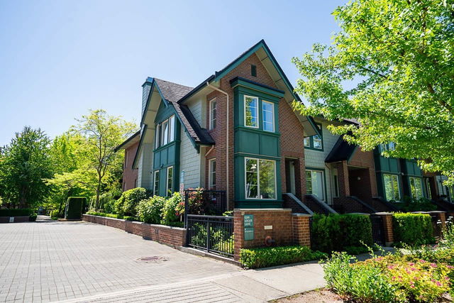 6272 Logan Lane