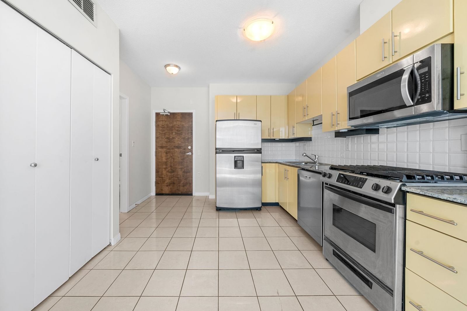 Listing Image 17