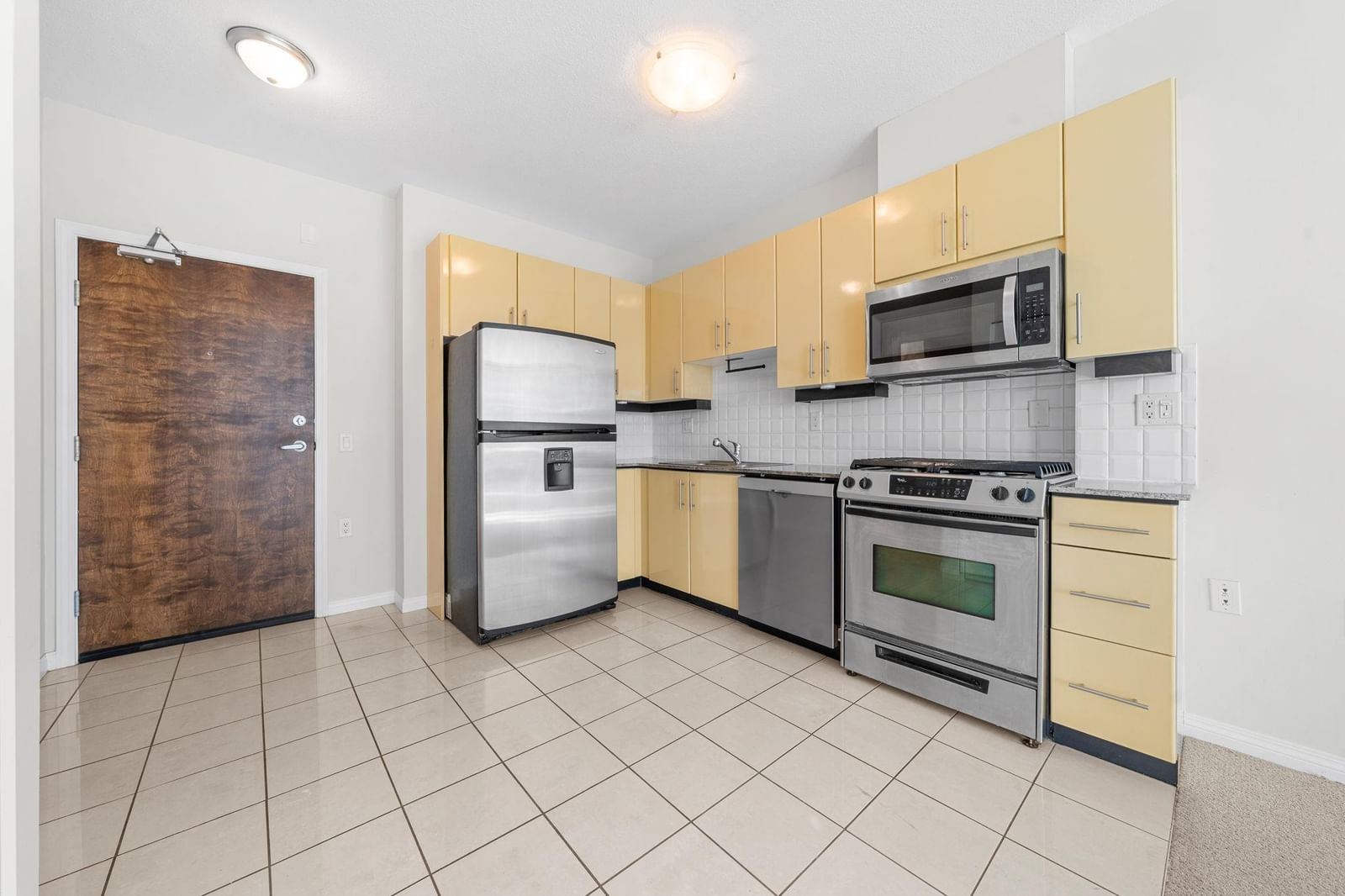Listing Image 18