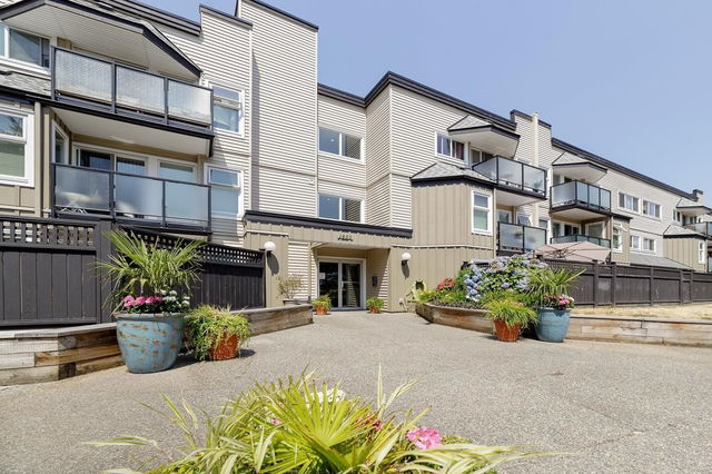 104 - 1850 E Southmere Crescent