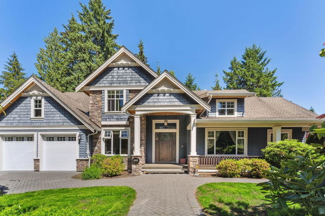 352 St. James Crescent