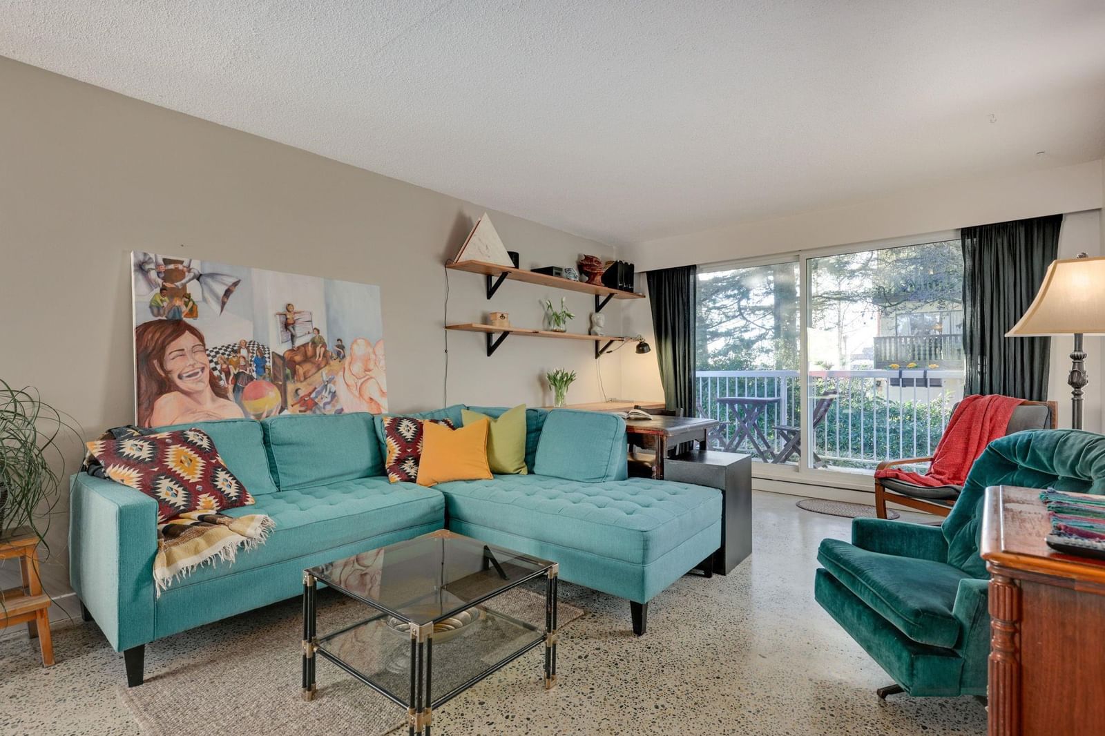 Listing Image 12