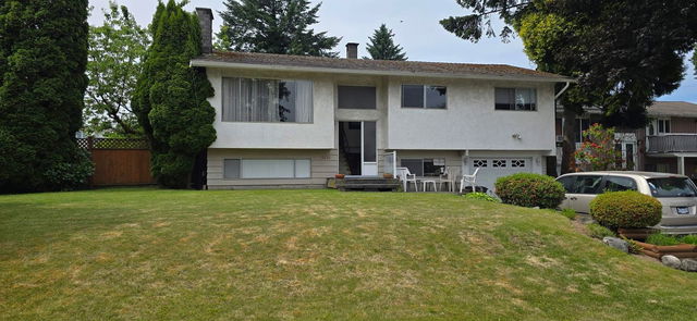 15138 Robin Crescent