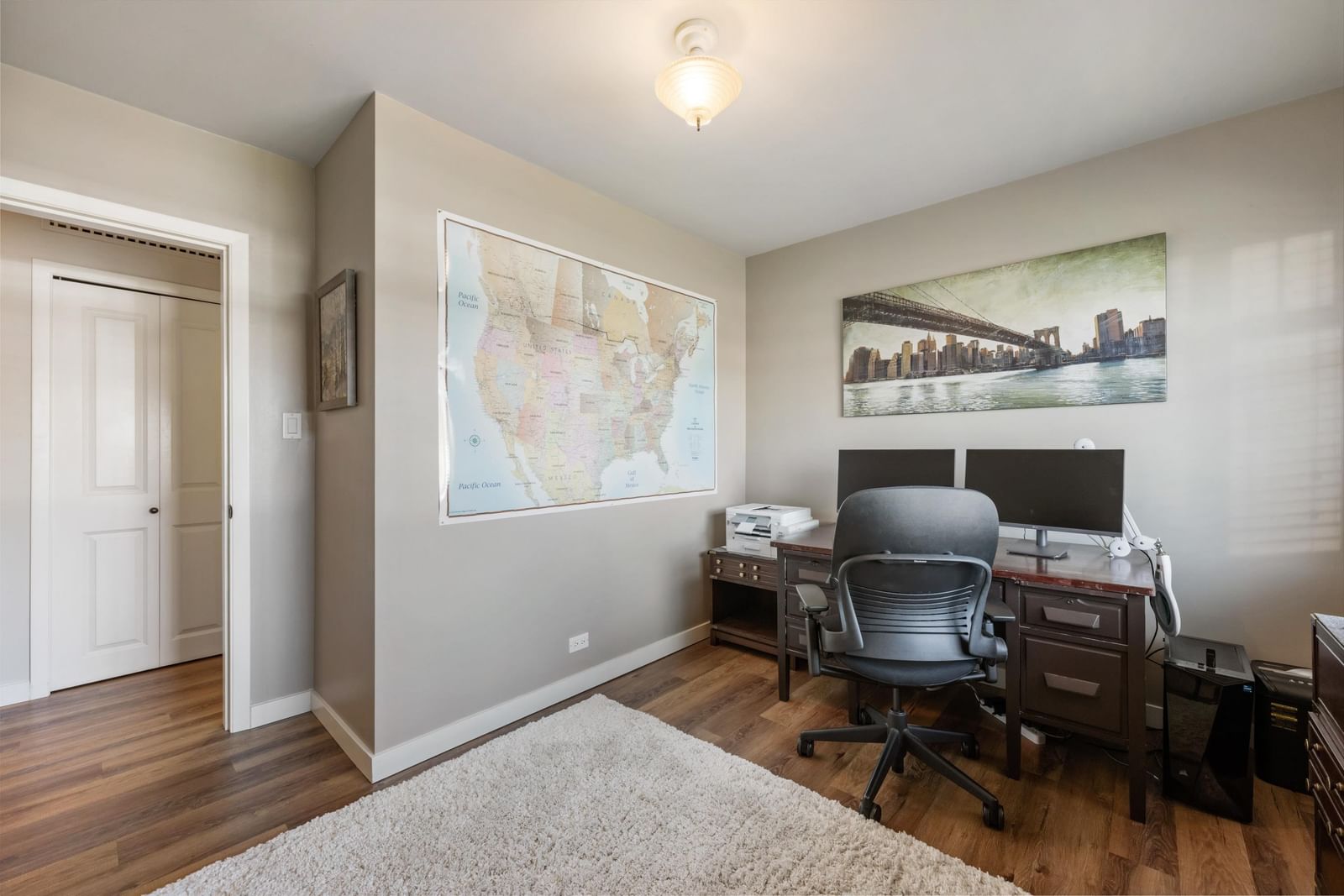 Listing Image 11