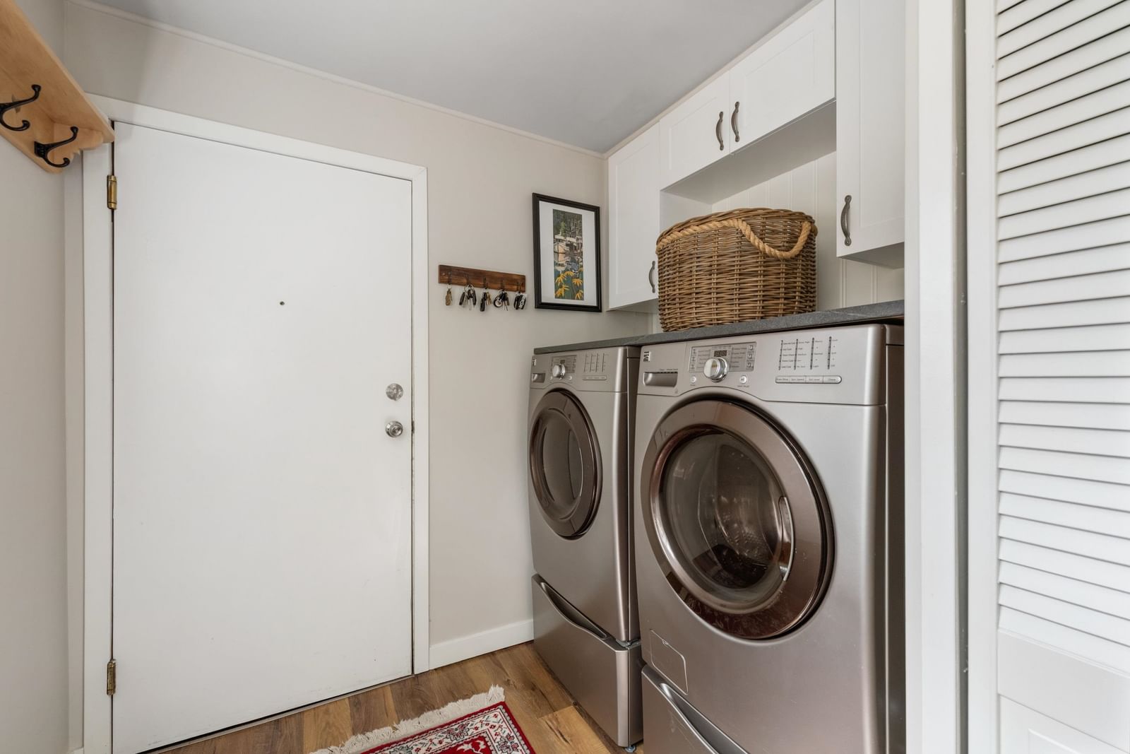 Listing Image 14