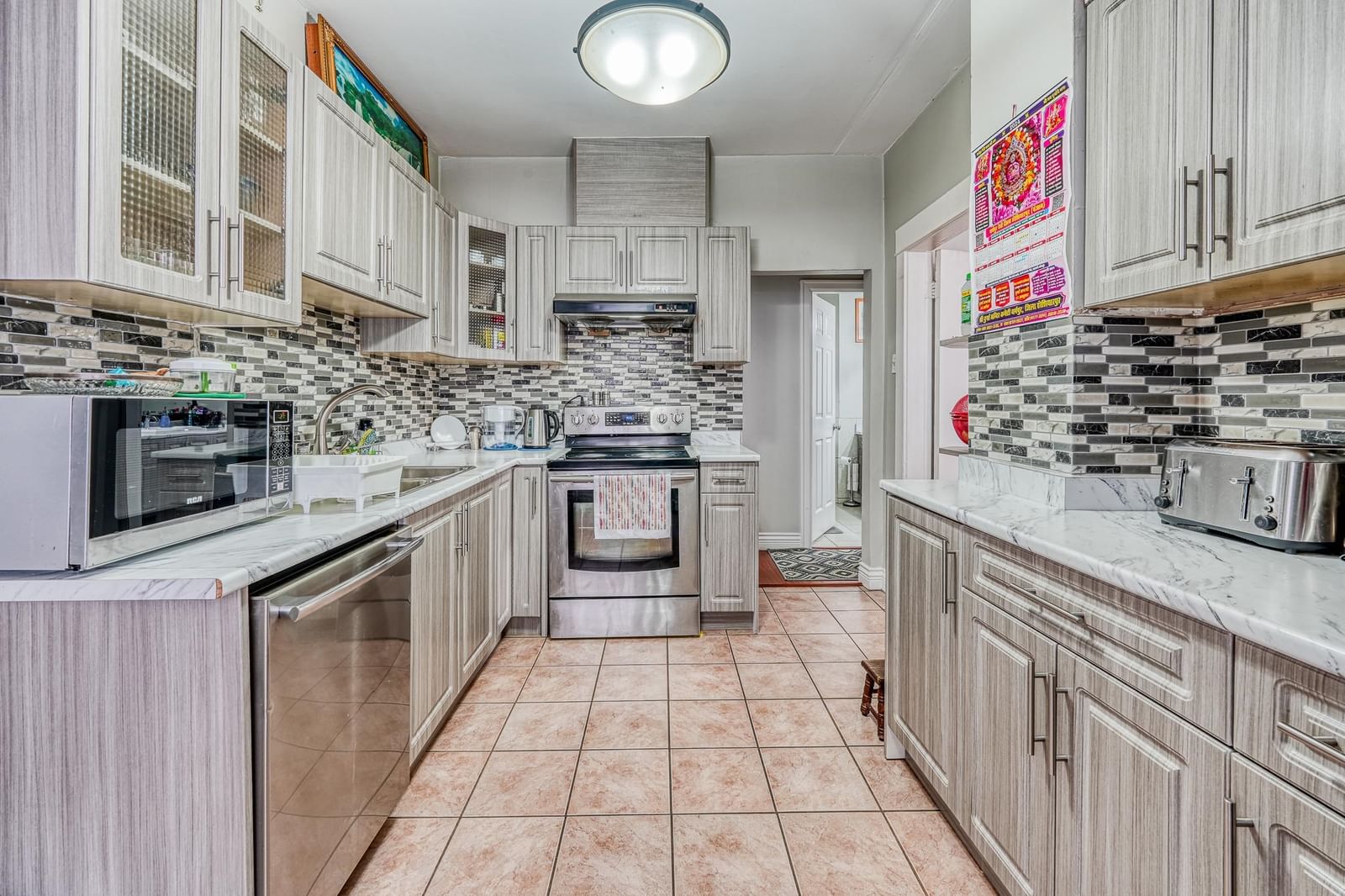 Listing Image 10