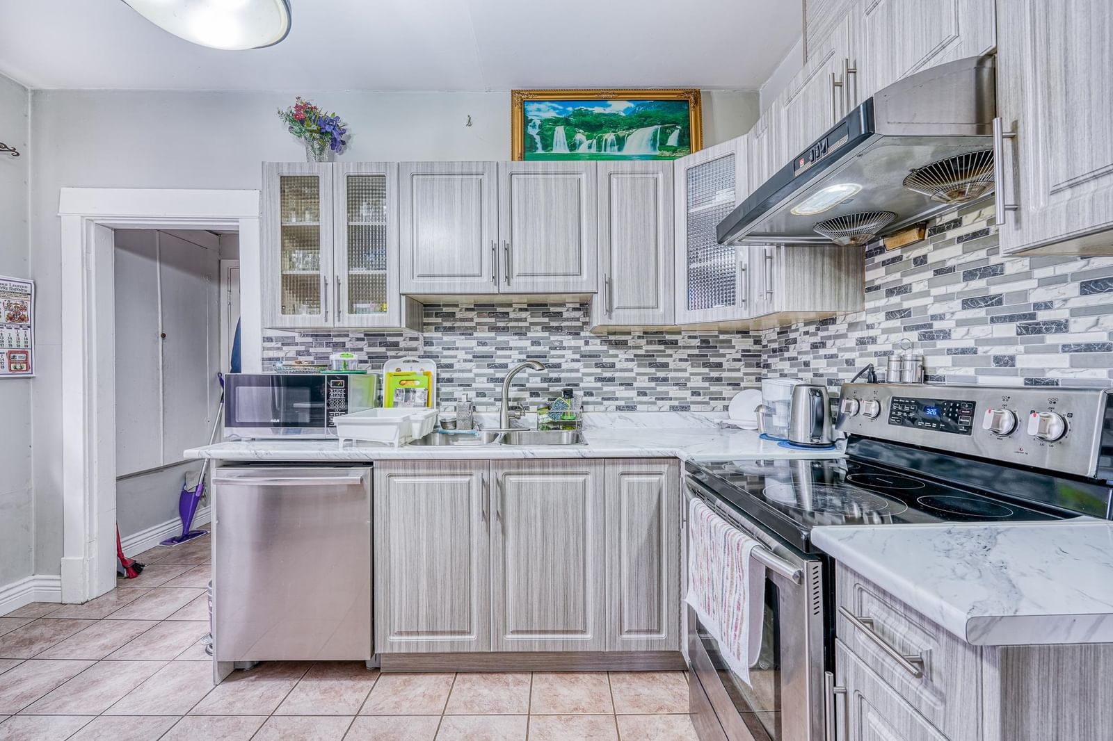 Listing Image 13