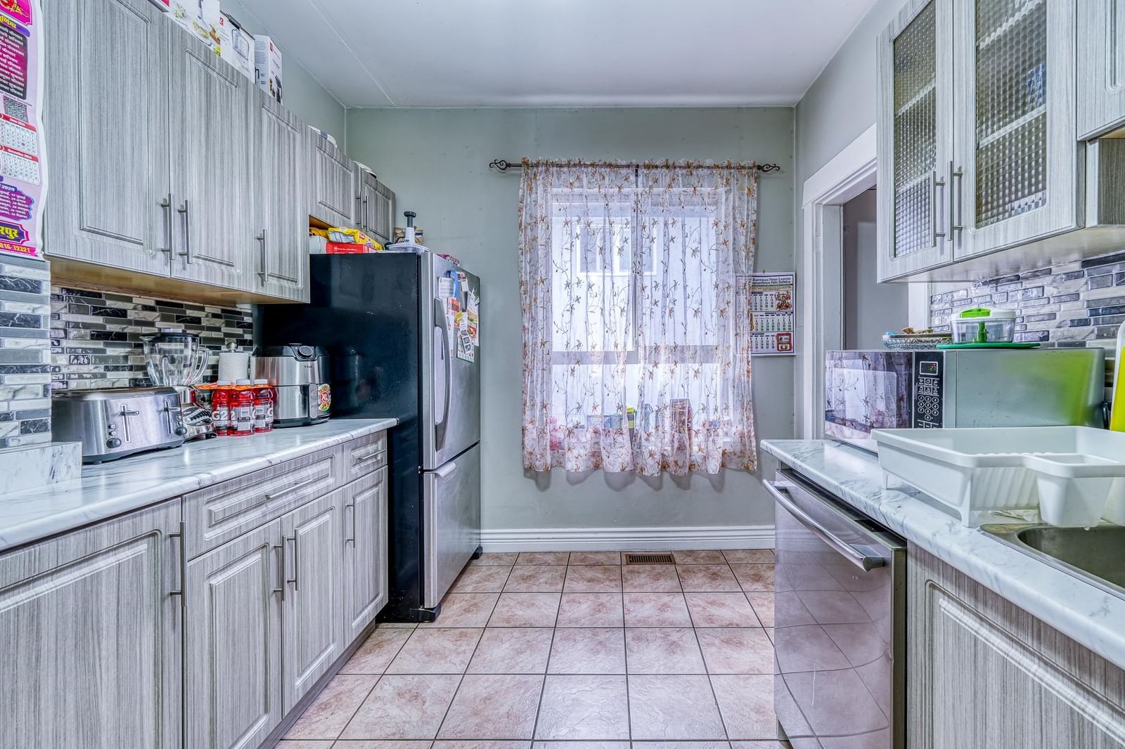 Listing Image 14