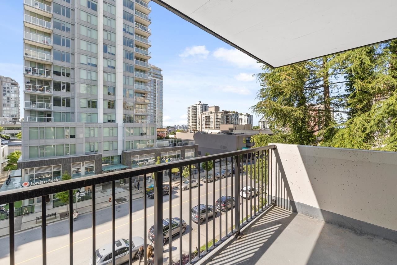 Listing Image 20