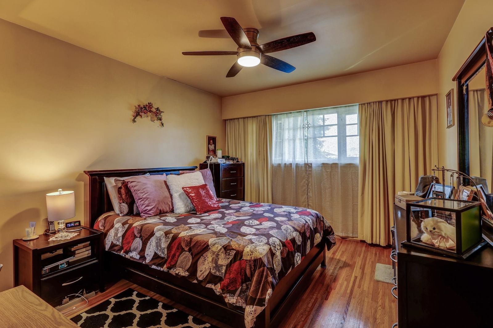 Listing Image 16