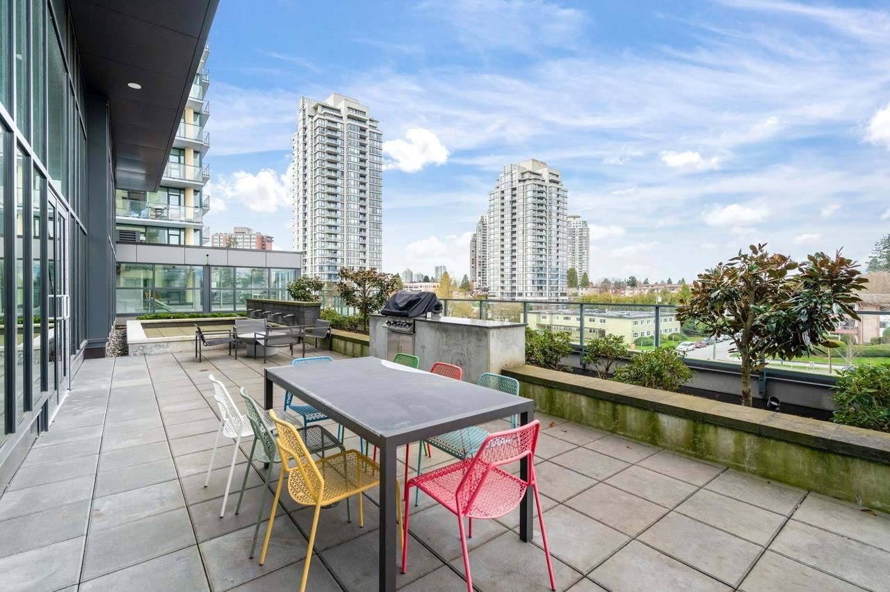 Listing Image 10