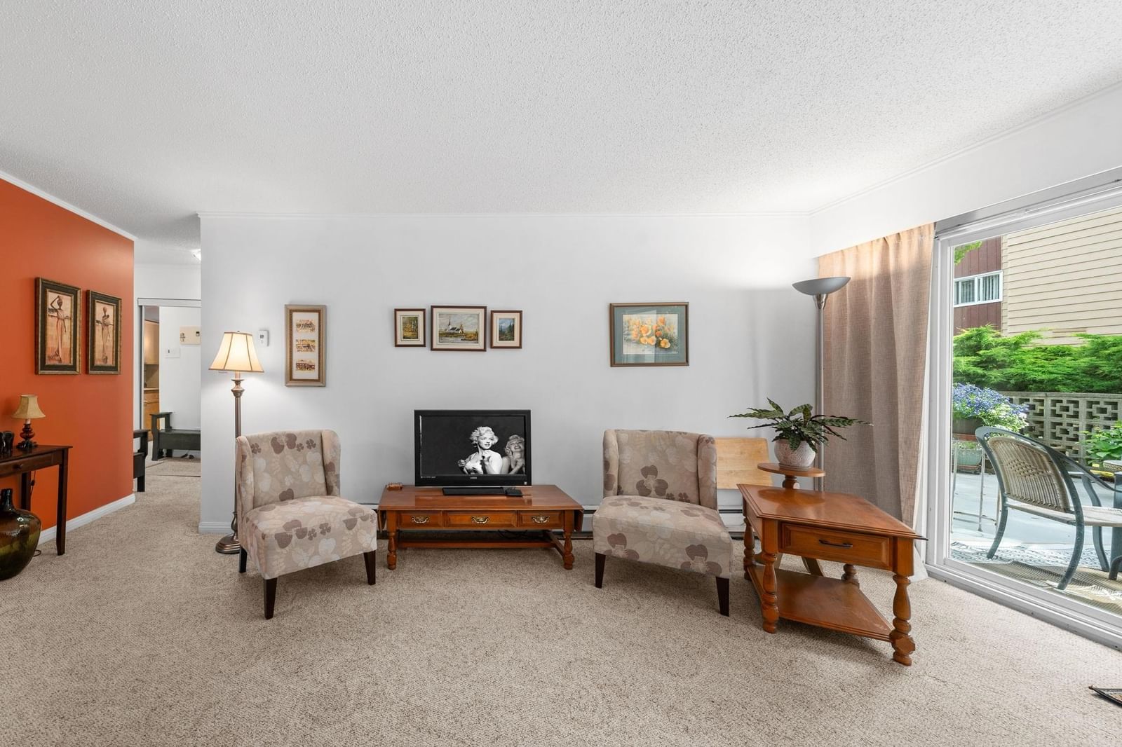 Listing Image 6