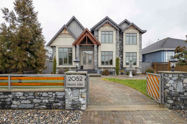2052 Paulus Crescent