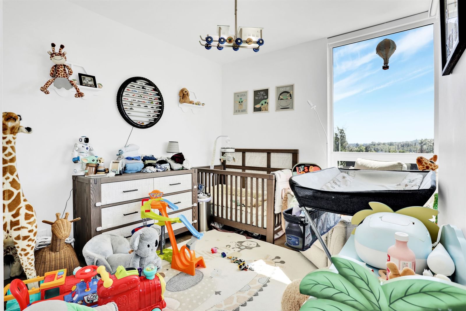 Listing Image 17
