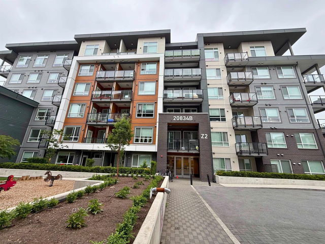B124 - 20834 80 Avenue
