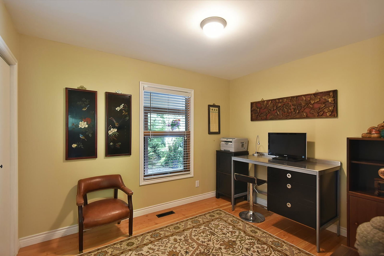 Listing Image 11