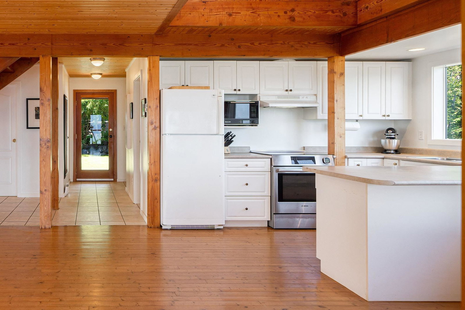 Listing Image 9