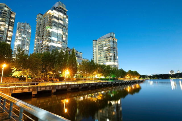 1202 - 428 Beach Crescent