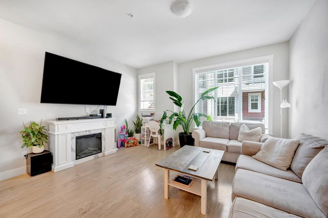 12X - 20498 82 Avenue