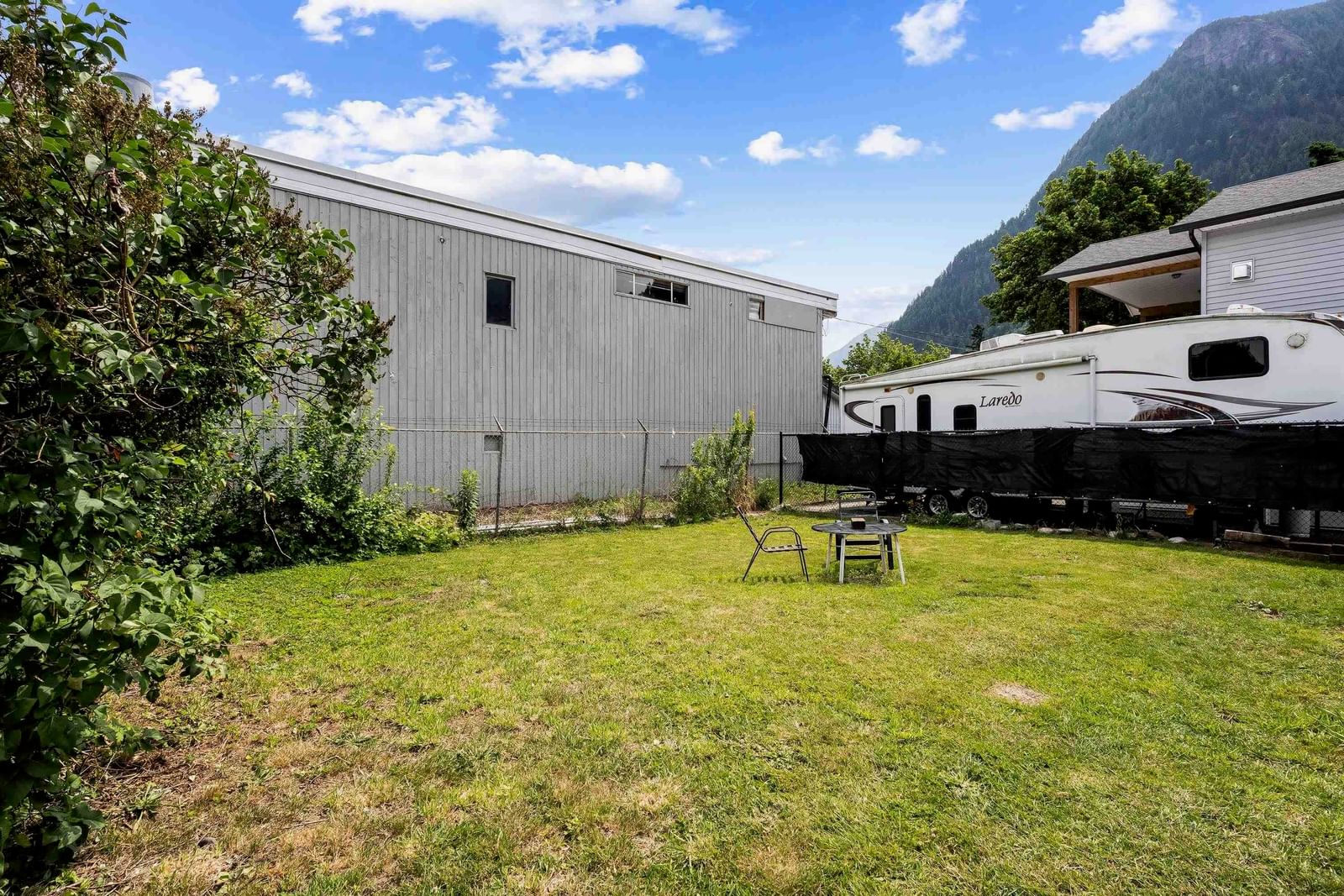 Listing Image 19