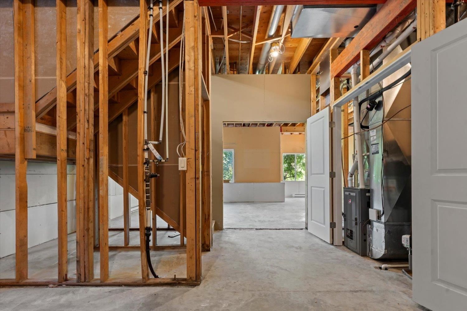 Listing Image 24