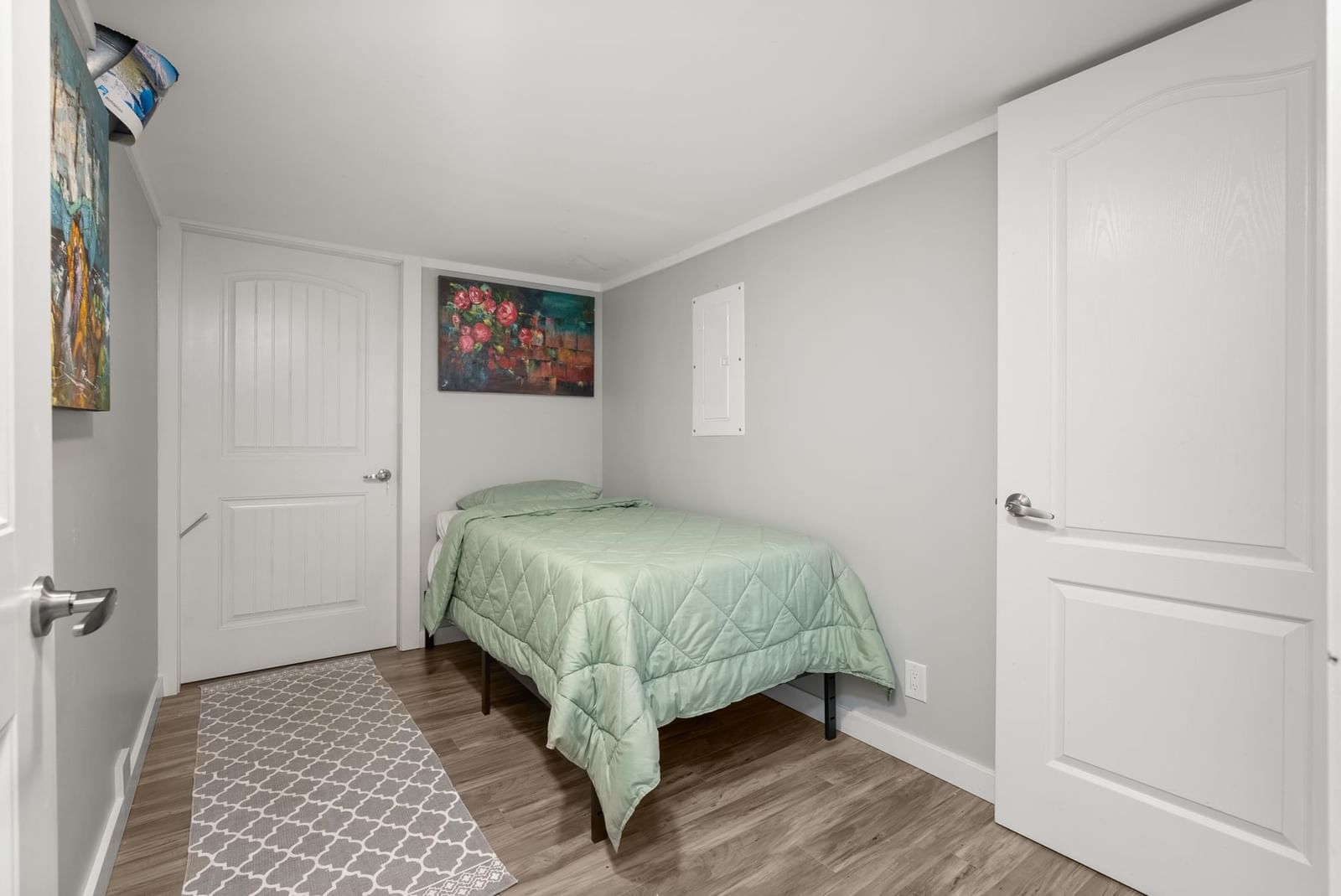 Listing Image 20