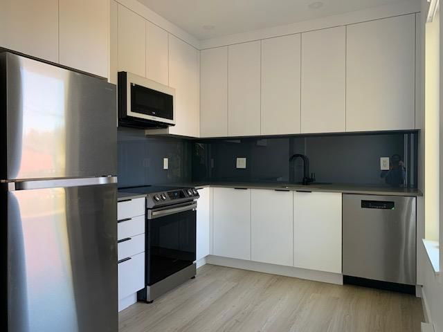 B - 938 53a Street
