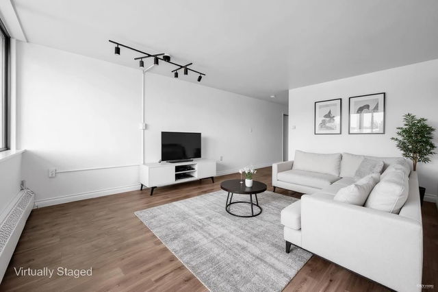 509 - 6651 Minoru Boulevard