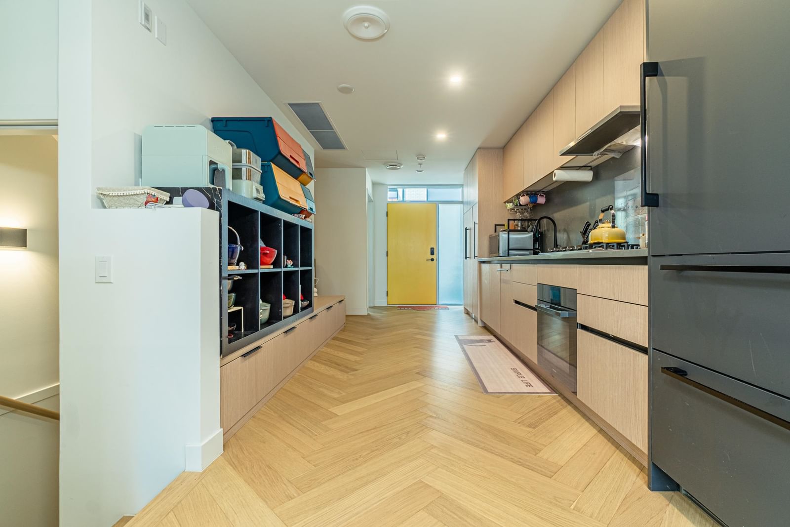 Listing Image 9