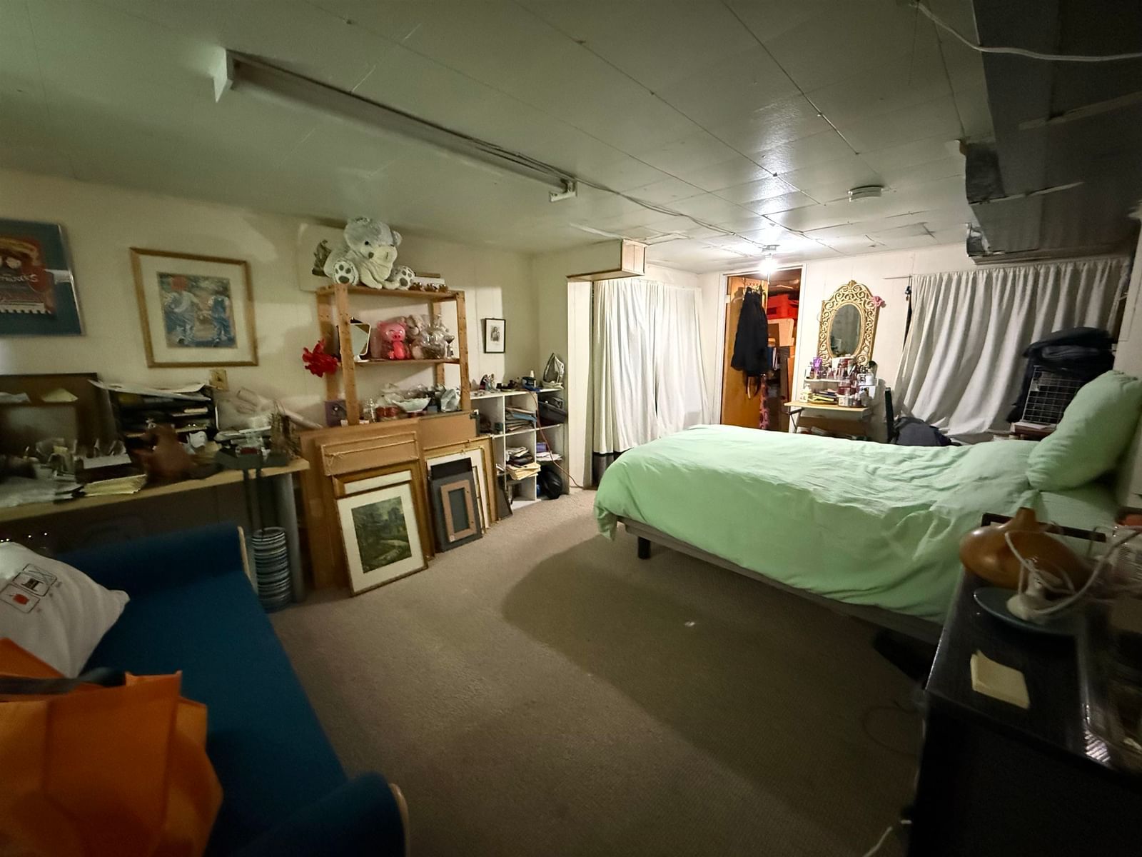 Listing Image 8