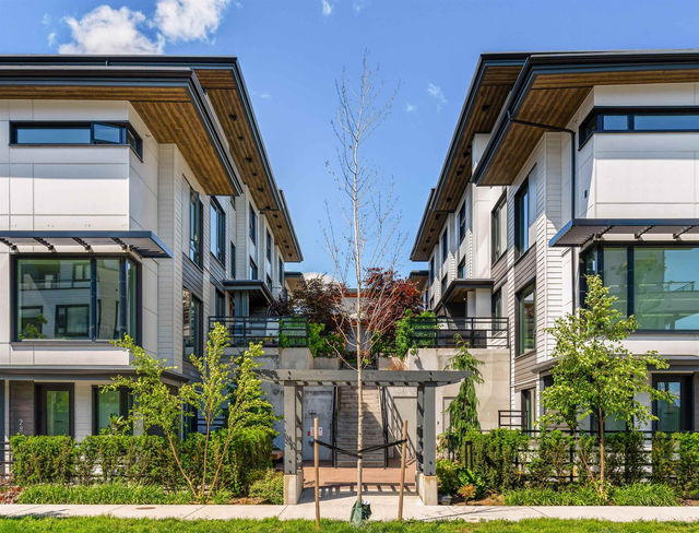 26 - 528 2nd Street