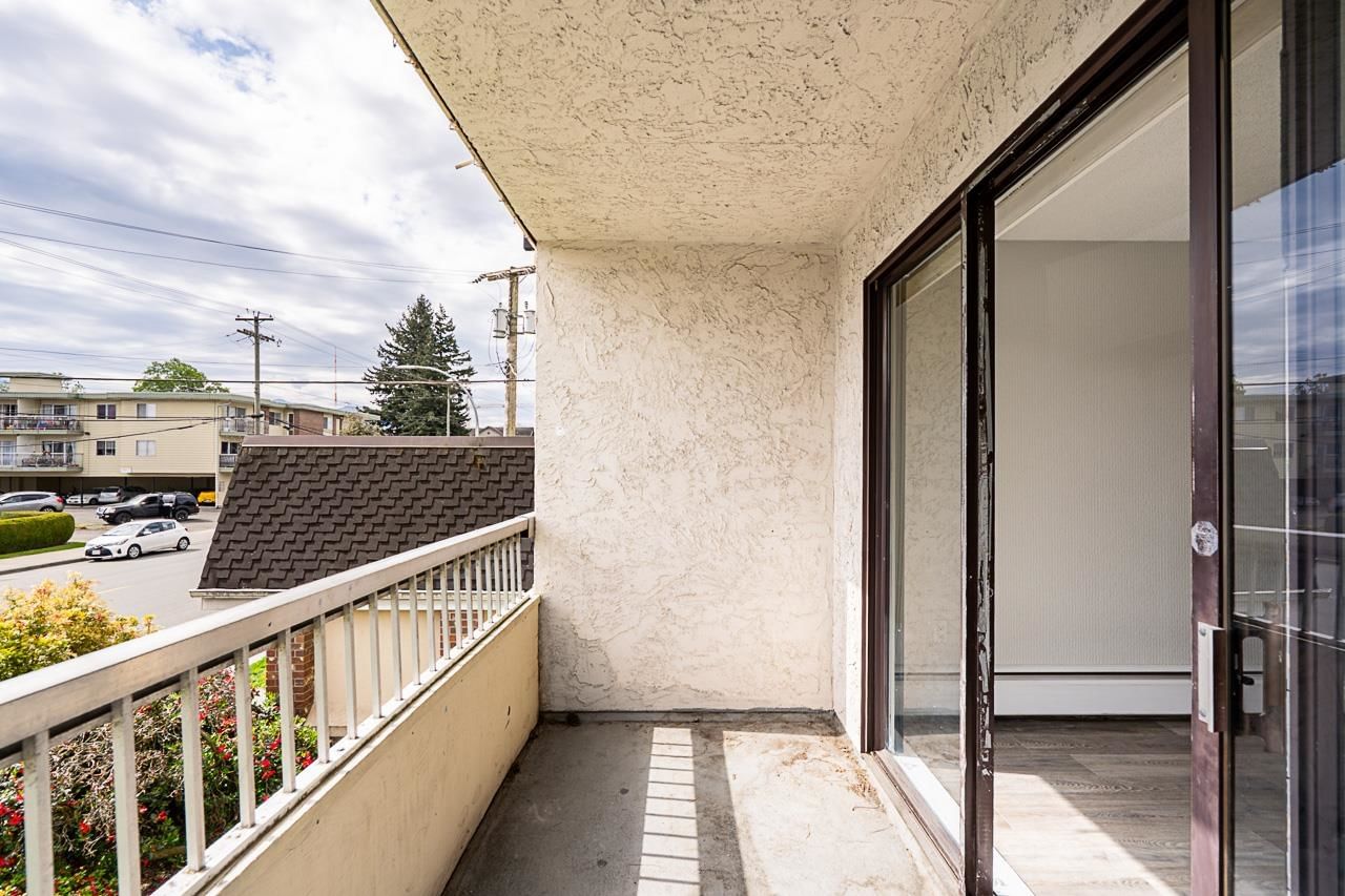 Listing Image 25