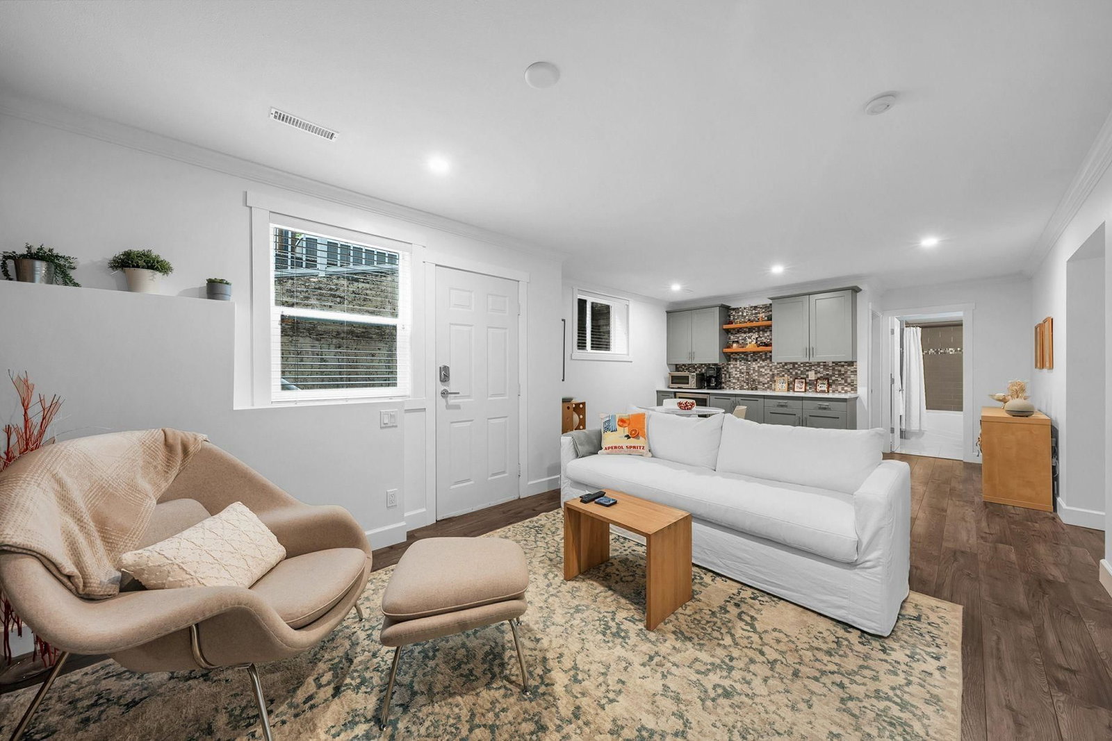 Listing Image 22