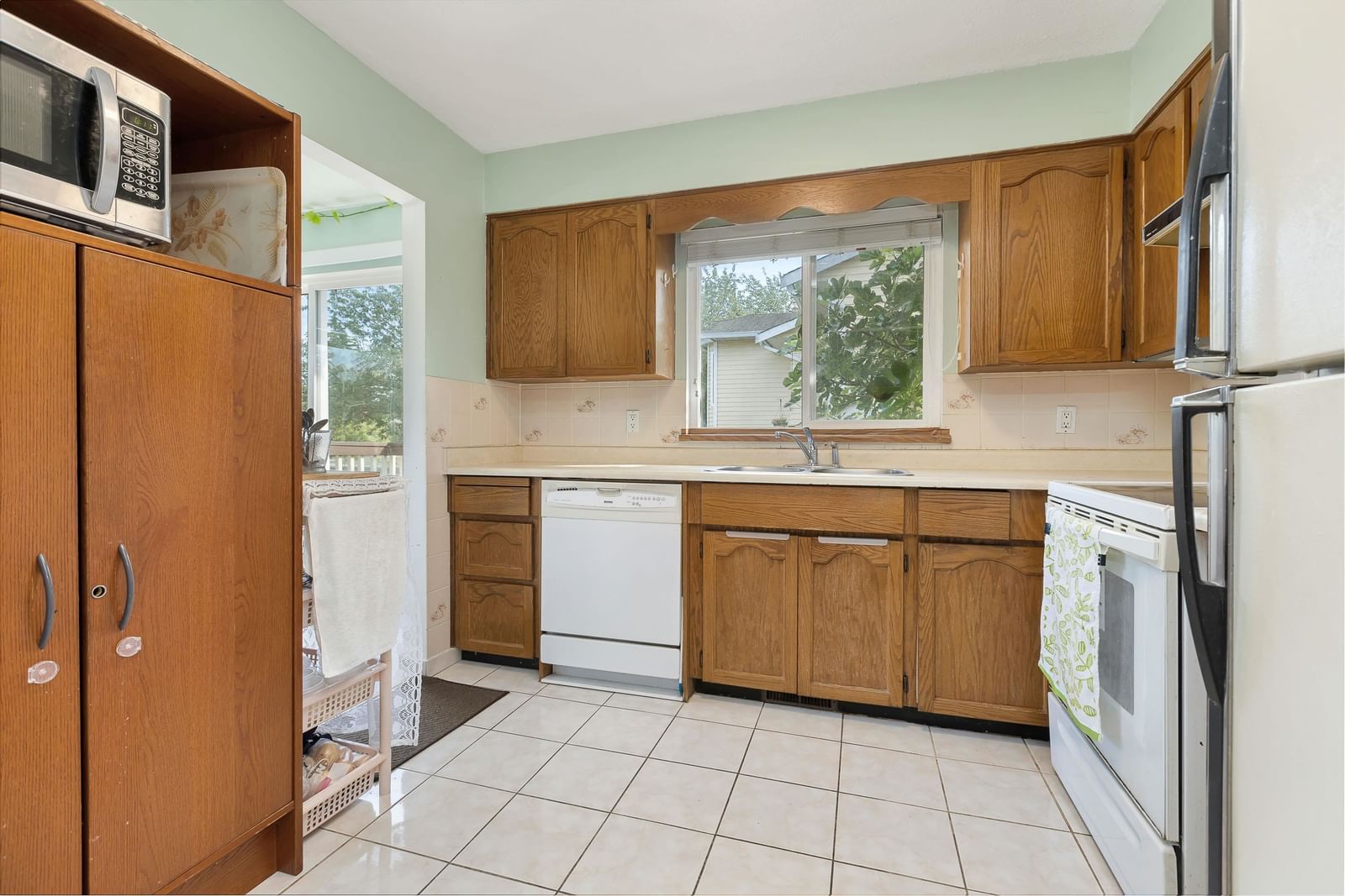 Listing Image 13