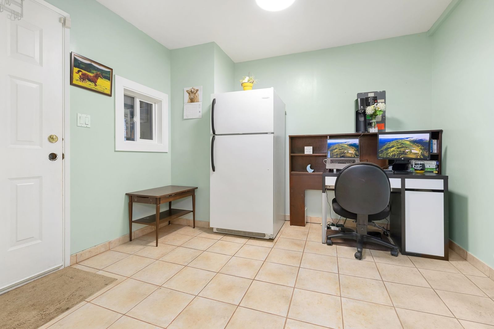 Listing Image 18