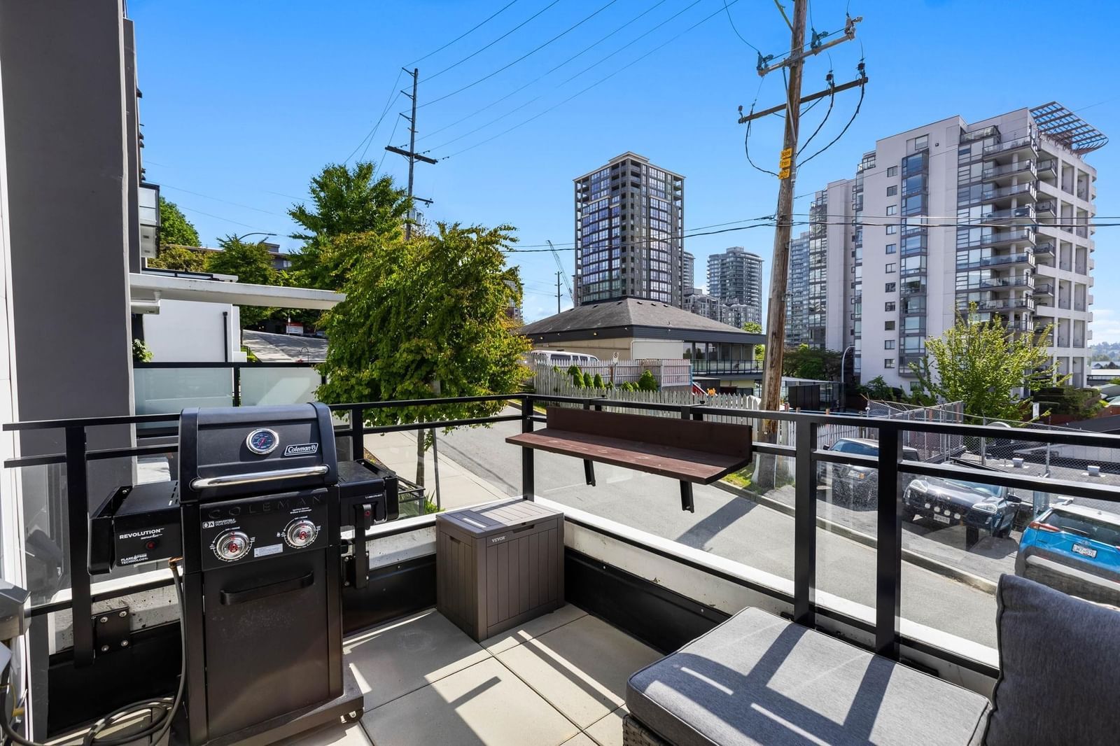 Listing Image 12