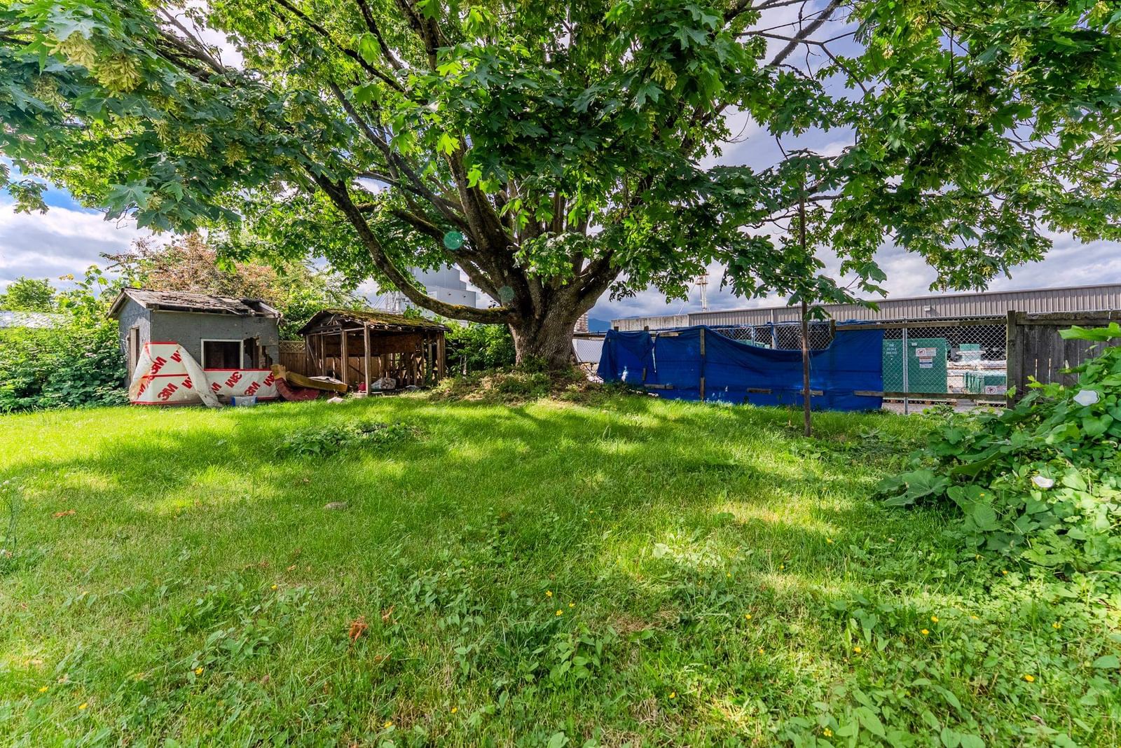 Listing Image 8