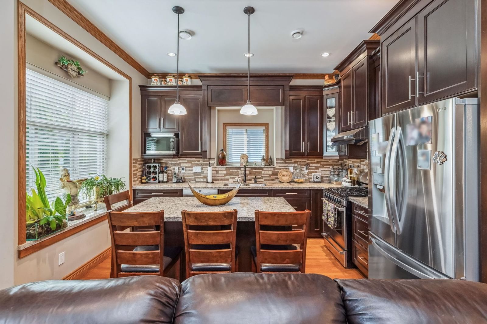 Listing Image 15