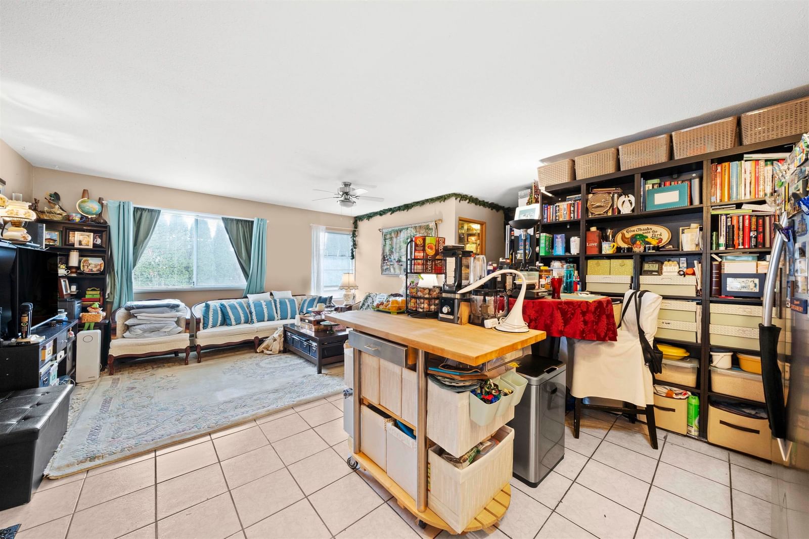 Listing Image 16