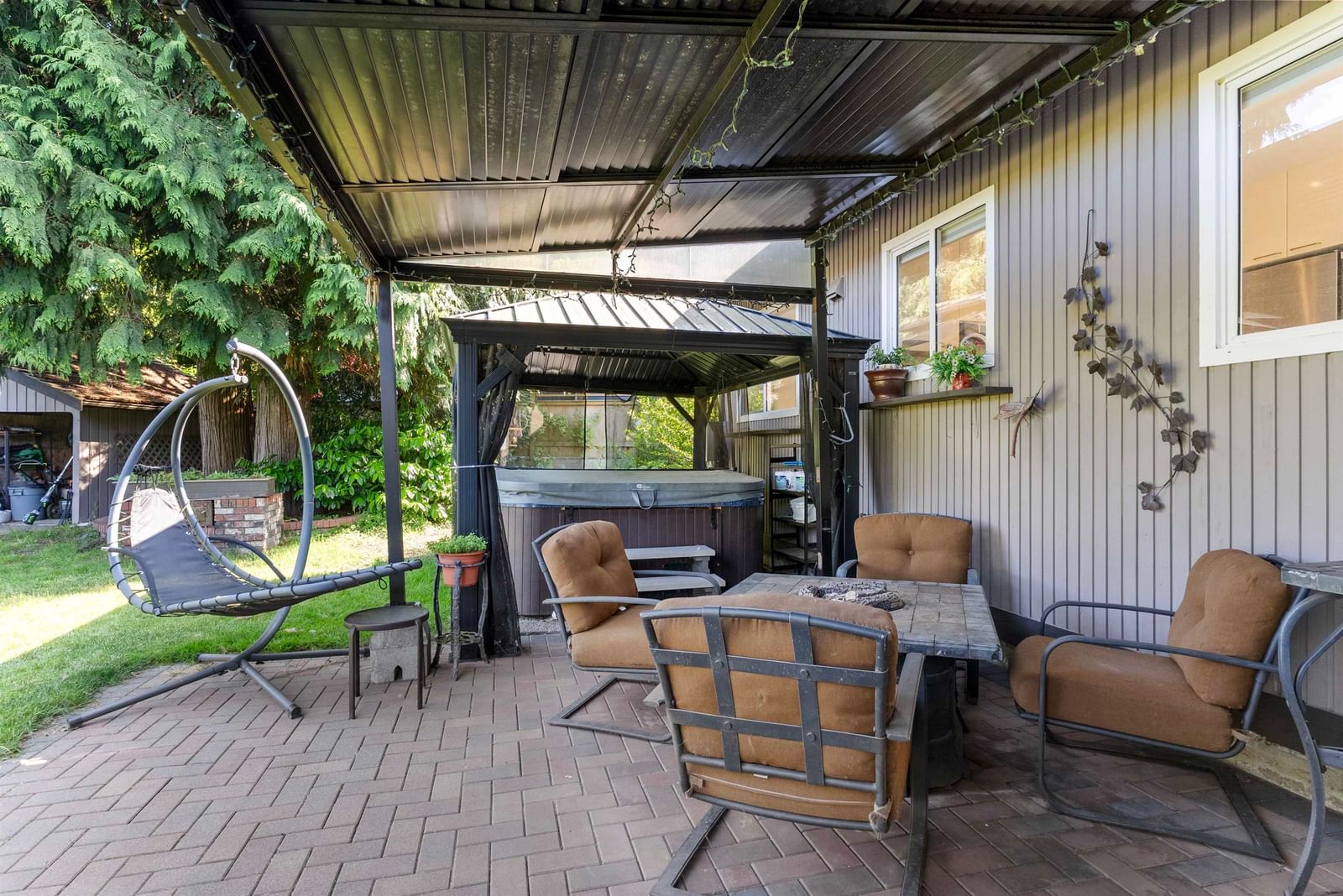 Listing Image 10