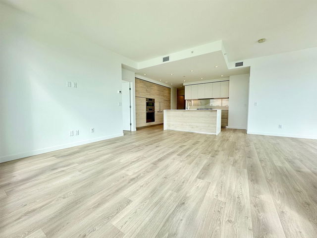 660 Quayside Drive