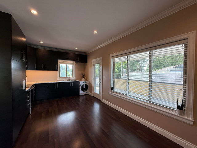Upper Suite - 44XX Westminster Highway