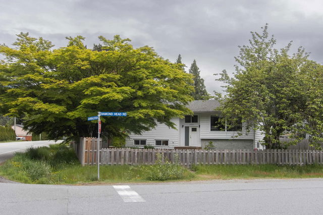 1980 Garibaldi Way
