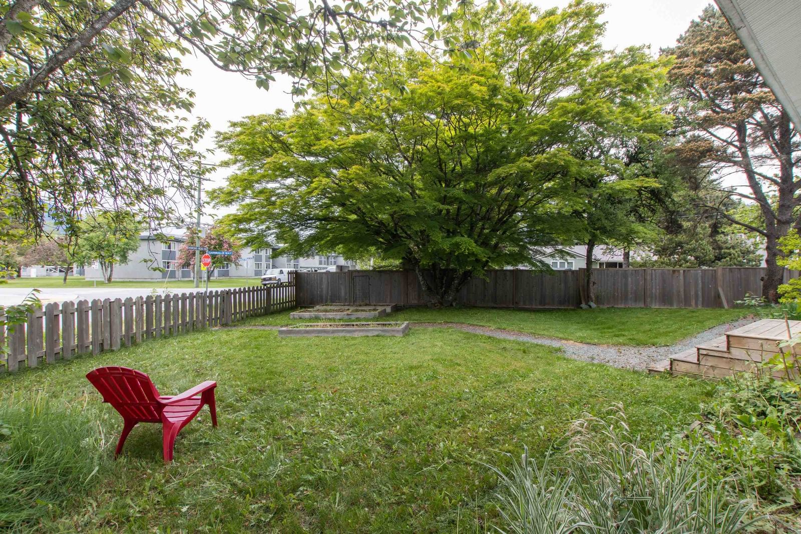 Listing Image 5
