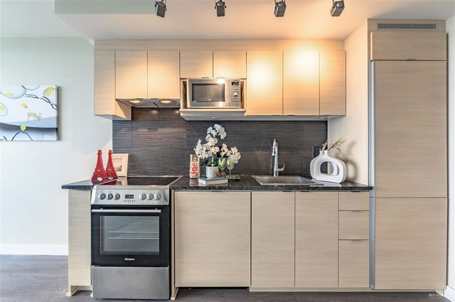 2305 - 489 Interurban Way