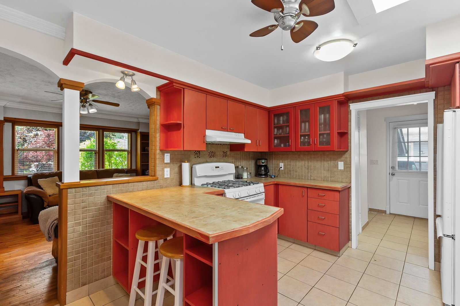 Listing Image 12