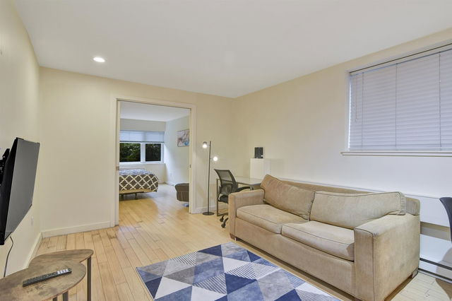 3B - 1540 Haro Street